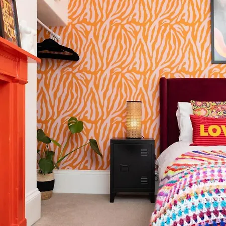 The One With The Pink Door Сasa de vacaciones Scarborough