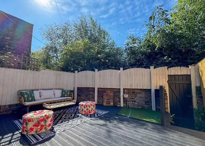 The One With The Pink Door * Scarborough