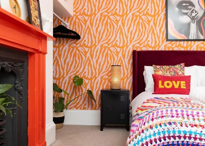 The One With The Pink Door Holiday home Scarborough