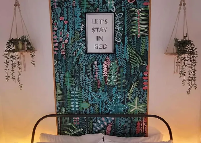 The One With The Pink Door Holiday home Scarborough