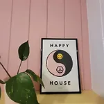 The One With The Pink Door בית נופש סקארבורו